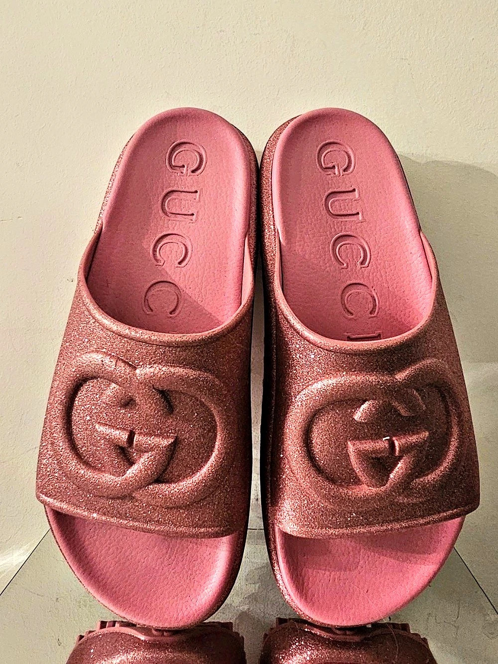 Gucci Miami GG-Embossed Glittered Rubber Platform Slides Pink Size 40